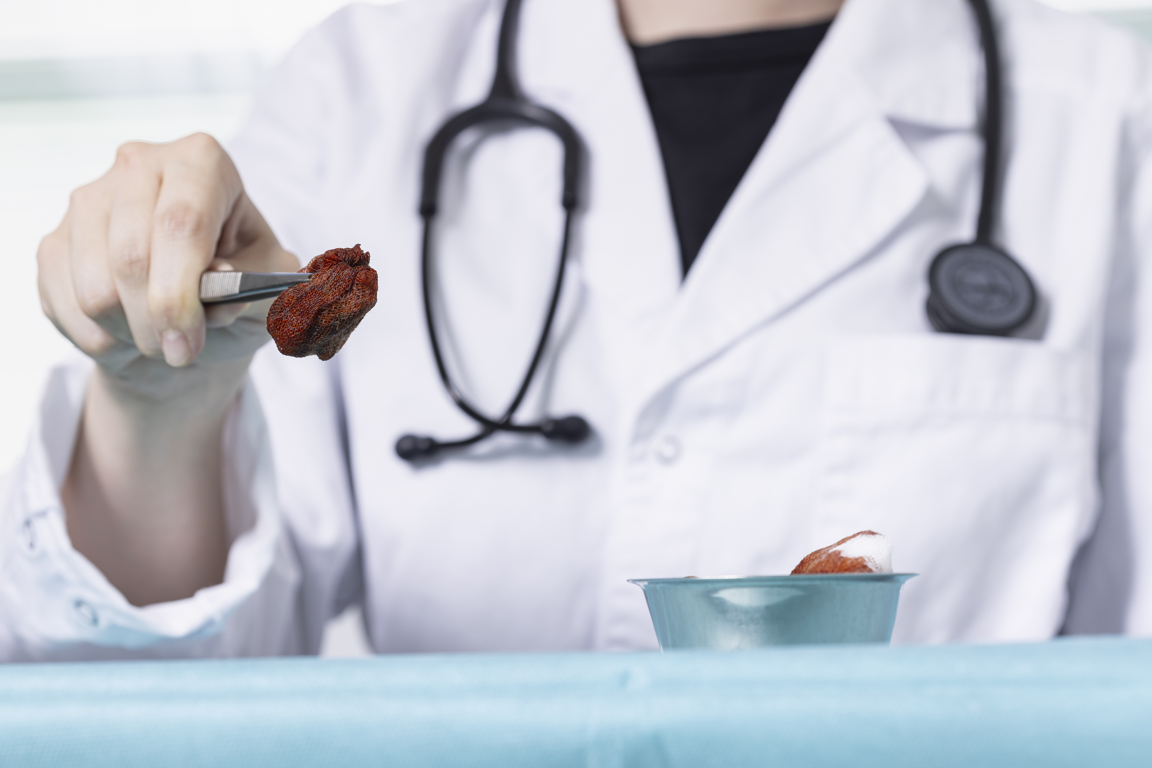 Warum immer gleich operieren oder behandeln?